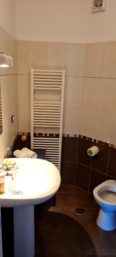 Salute Apartments Τέρνι Εξωτερικό φωτογραφία